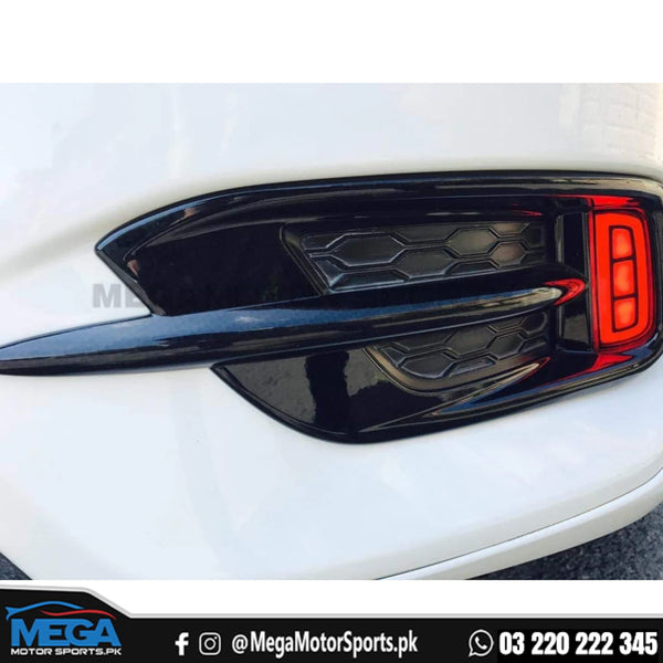 Honda Civic X Carbon Fiber Rear Bumper Reflector Trim